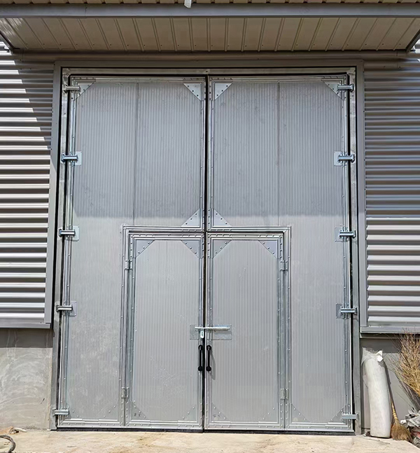 金昌工业平开门