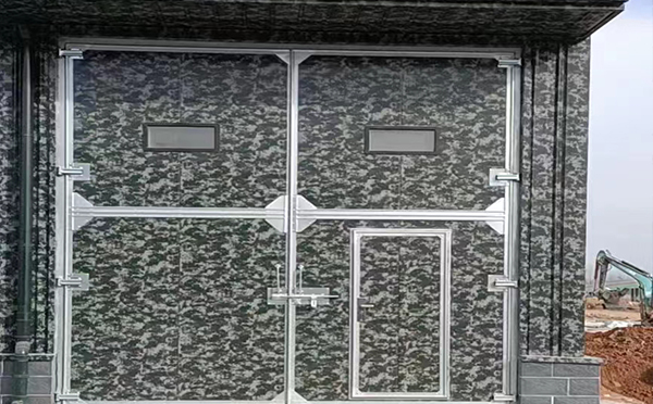 金昌工业平开门