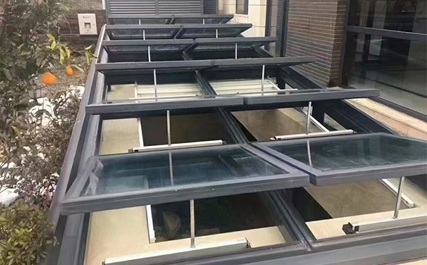 某轨道交通车辆维修车间金昌排烟窗应用