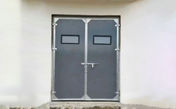 金昌工业门在高温作业区域的运行表现